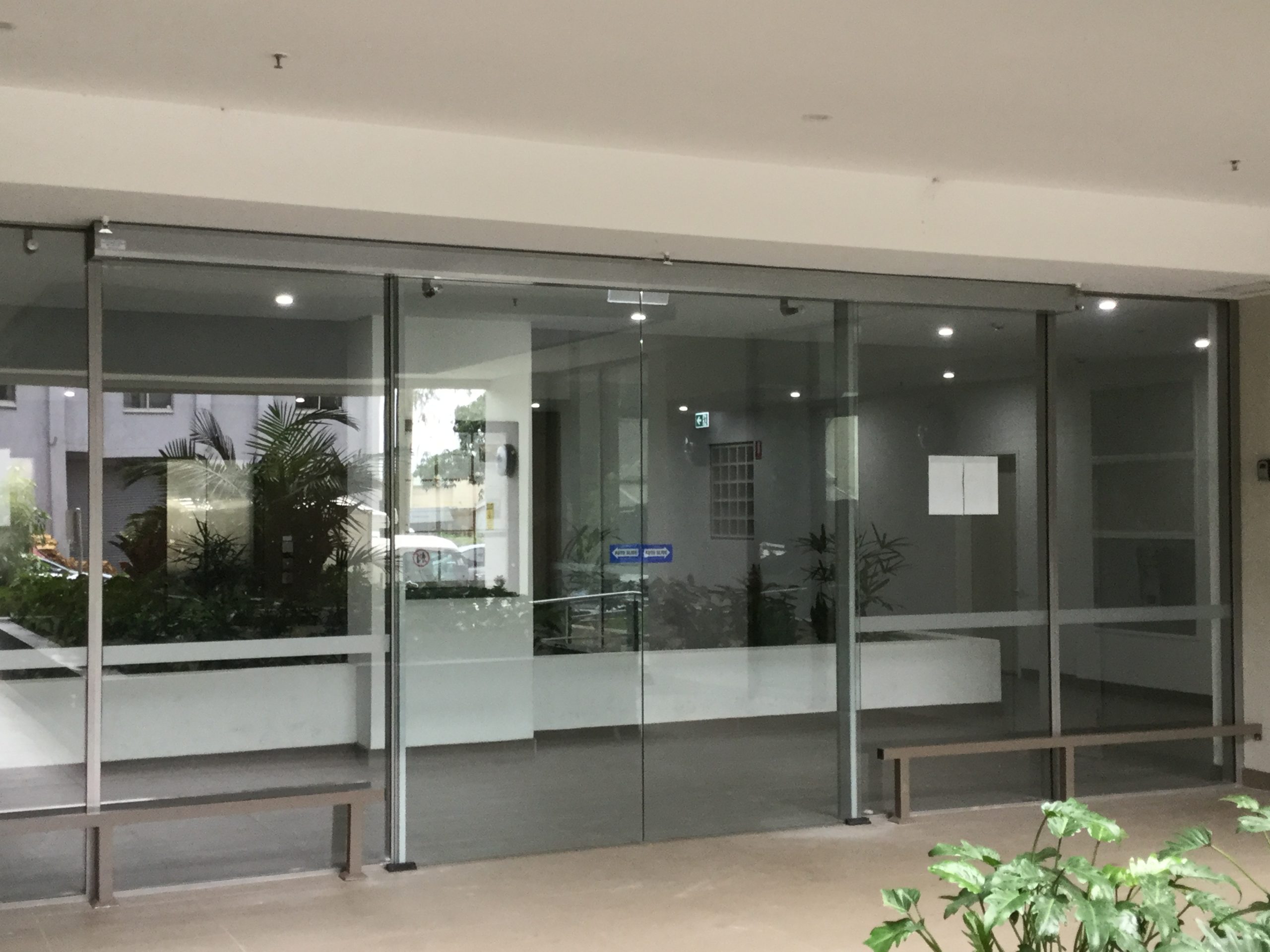 Frameless Automatic Sliding Glass Doors 300 Thales Frameless Frameless Automatic Sliding Glass Doors 300 Thales Frameless